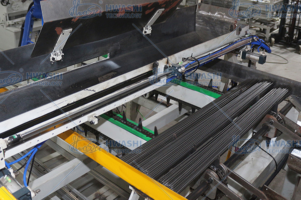 Weiterentwickelte automatische Schaltschweißmaschine für Wire Mesh Deck Shelf Production Line 3