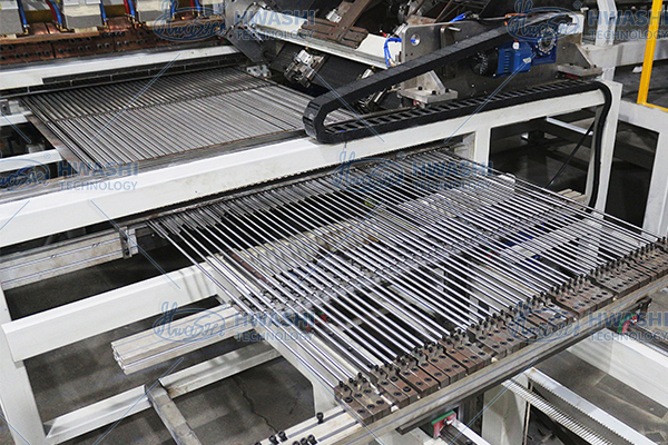 Weiterentwickelte automatische Schaltschweißmaschine für Wire Mesh Deck Shelf Production Line 4