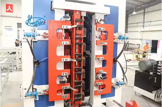 Hwashi IBC Käfigrahmen Automatische Schweißmaschine Produktionslinie Mesh Entladen Mechanischer Arm Basisrahmen Schweißmaschine