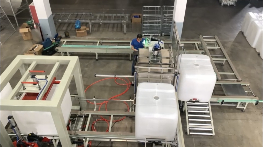 IBC-Gitterkäfig Automatische Produktionslinie, vollautomatische IBC-Tankleckage-Testmaschine