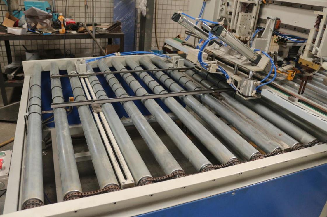 Hwashi Security Edelstahl-Blatt-Türplatte Multi-Punkt-automatische mobile Spotschweißmaschine, Blechschweißmaschine